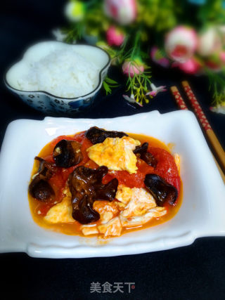 Scrambled Eggs with Tomato Fungus recipe