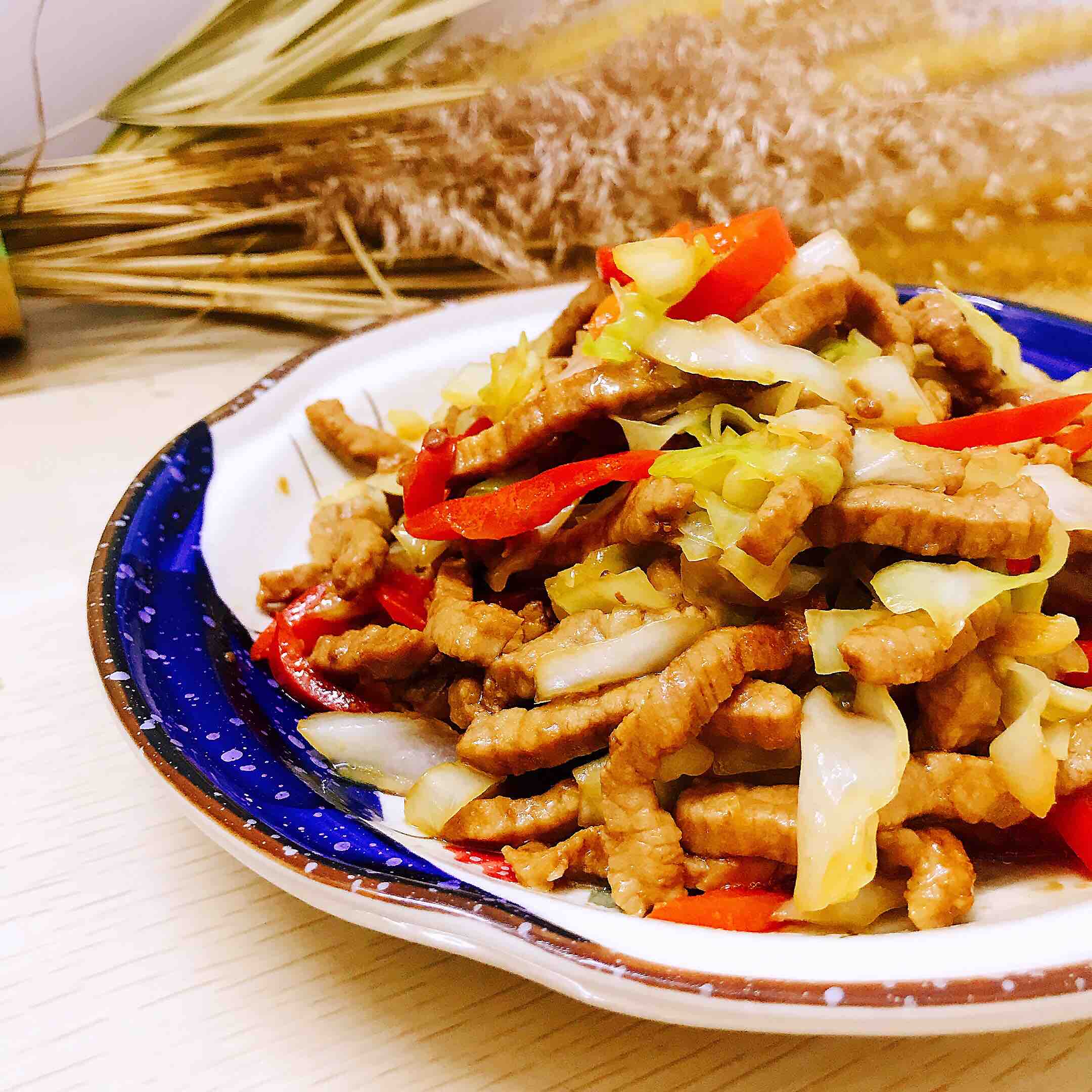 Stir-fried Shredded Pork with Cabbage recipe