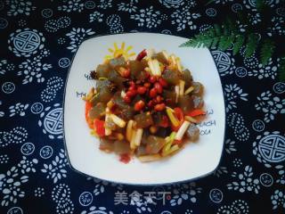 #团圆饭#garlic and Yellow Fried Jelly recipe