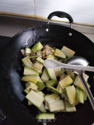 Fried Pork with Squash recipe