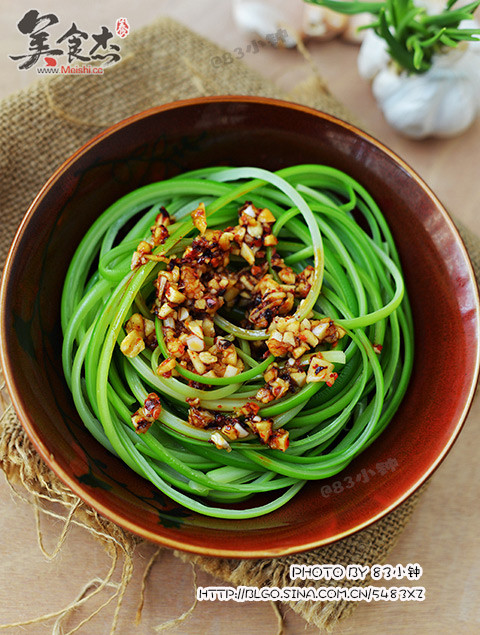 Shredded Garlic Sprouts recipe