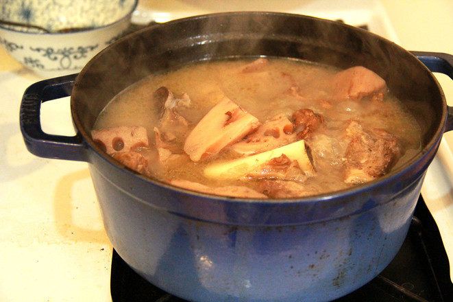 Lotus Root Pork Ribs Soup recipe