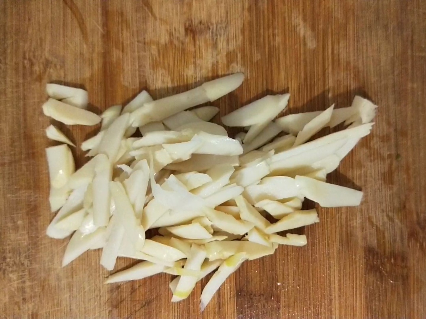 Stir-fried Bamboo Shoots with Green Pepper recipe