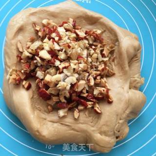 Walnut Red Date Meal Buns recipe