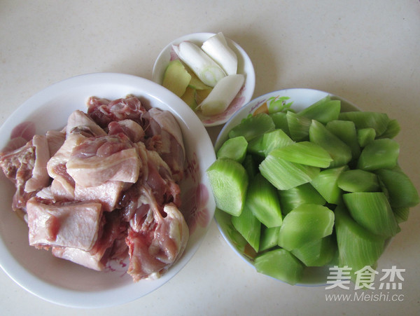 Roasted Duck Legs with Lettuce recipe