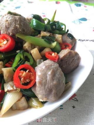 Appetizing Meal--fried Meatballs with White Pepper recipe