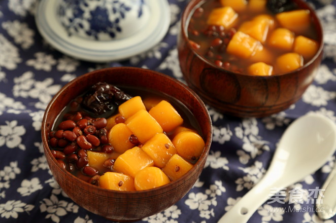 Sweet Potato and Red Bean Soup recipe