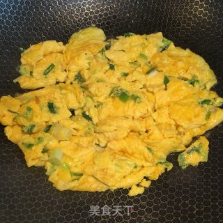 Stir-fried Bitter Gourd with Chives and Eggs recipe