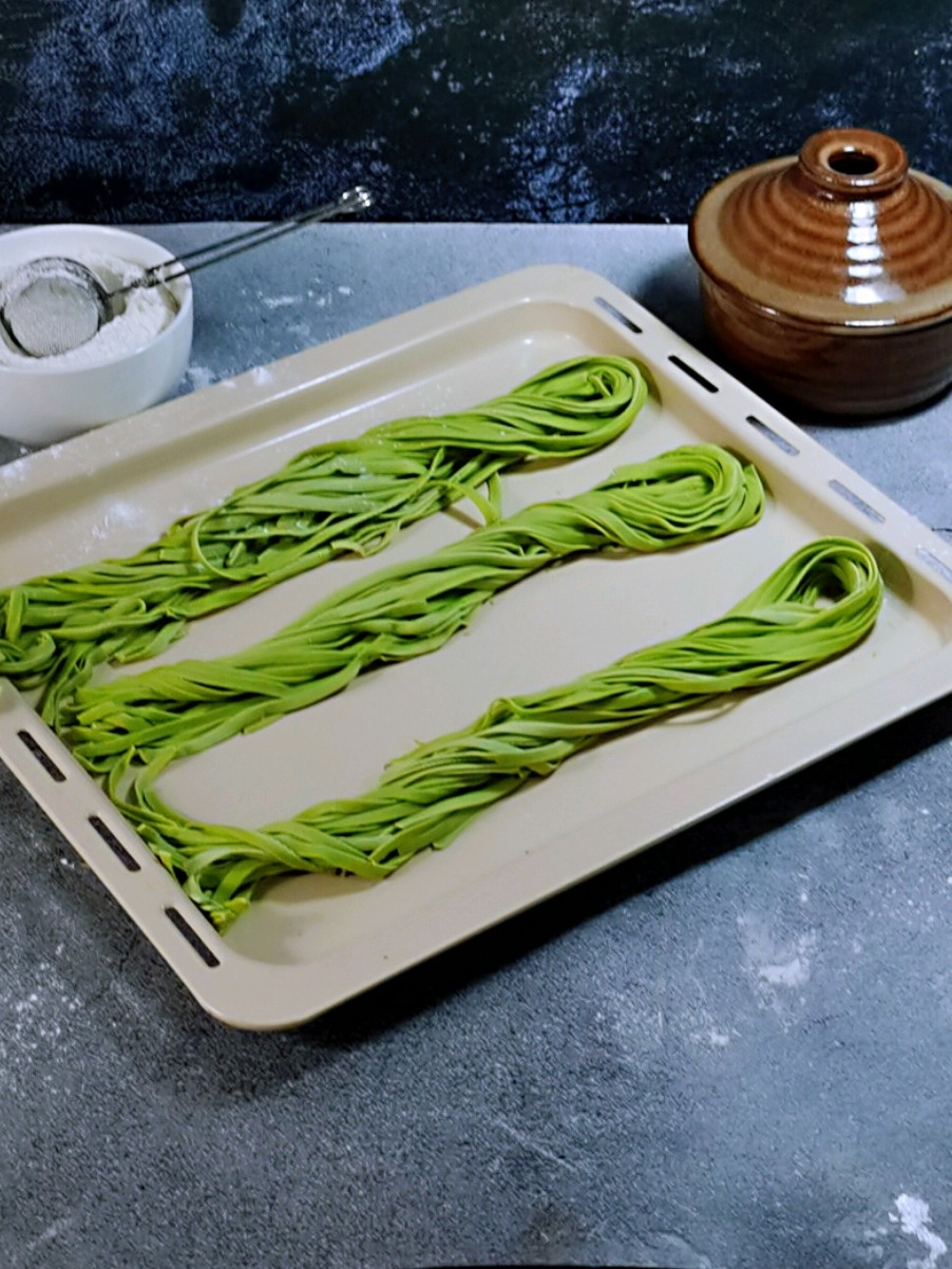 Homemade Zero-added Egg Spinach Noodles, Super Detailed Tutorial recipe