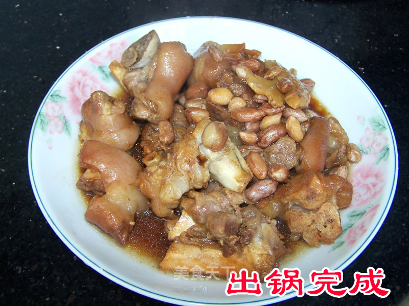 Nutritious Peanut Pork Knuckle recipe