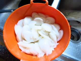 Shrimp and Spicy Cabbage Rice Cake Soup recipe