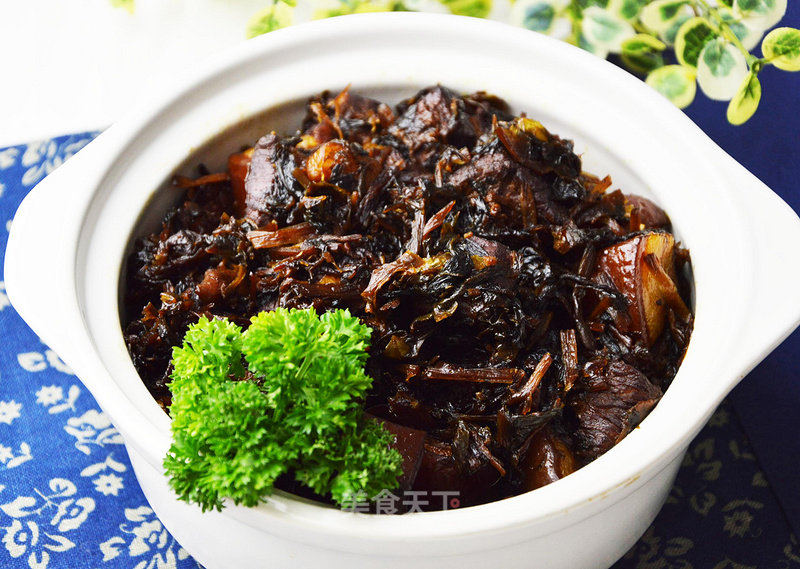 Roasted Pork with Moldy Dried Vegetables