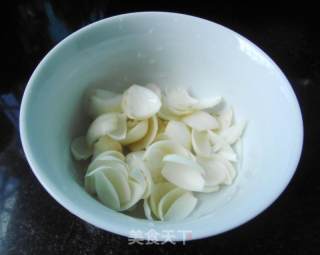 Replenishing Dampness and Nourishing Qi--corn, Pumpkin and Lily Sweet Soup recipe