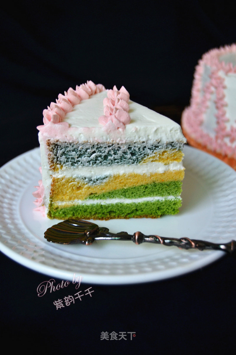 Three-color Cream Cake