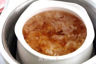 Saponaria Rice Peach Gum White Fungus Soup recipe