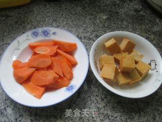 Fish Tofu with Grilled Carrots recipe