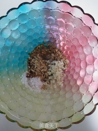 Peanuts Mixed with Bitter Chrysanthemum recipe