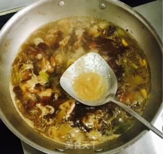 Braised Sauerkraut with Potato Ribs recipe