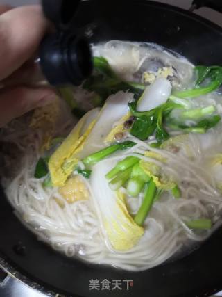 Tong Bone Vegetable Noodles recipe