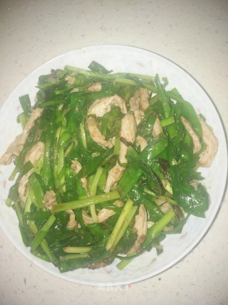 Stir-fried Spring Leek with Shredded Pork recipe