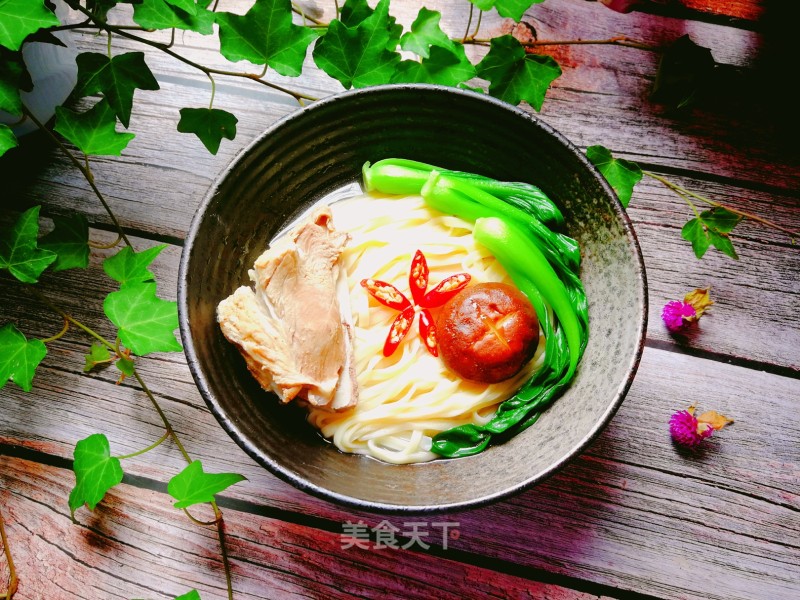 Leg Bone Soup Lo Noodles recipe