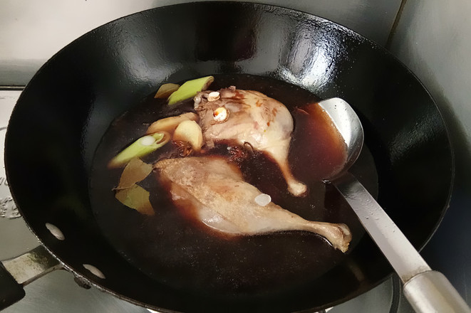 Duck Legs in Southern Milk Sauce recipe