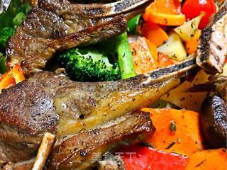 Grilled Lamb Chops with Colored Vegetables recipe