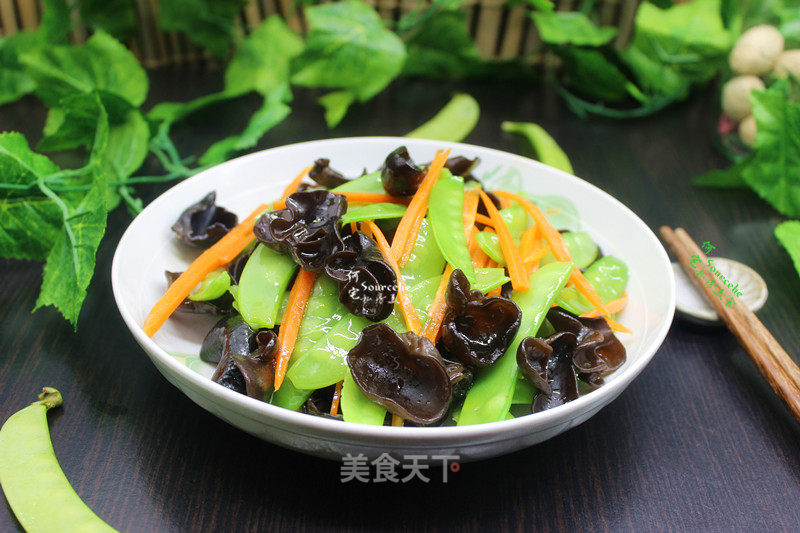 Fried Fungus with Snow Peas recipe