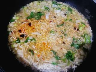 #团圆饭# Spicy Instant Noodles recipe