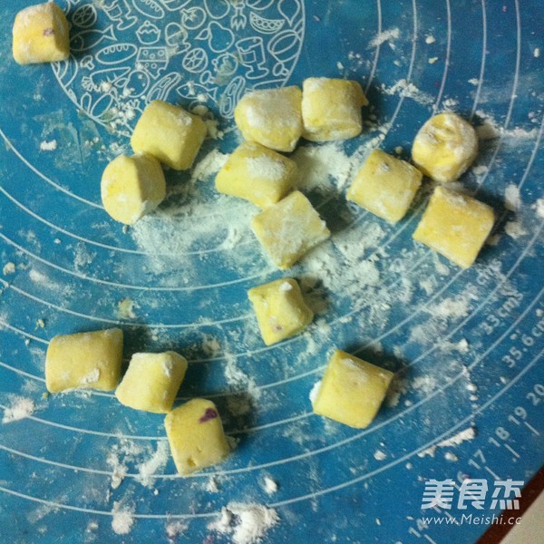 Coconut Milk Sago and Taro Balls recipe