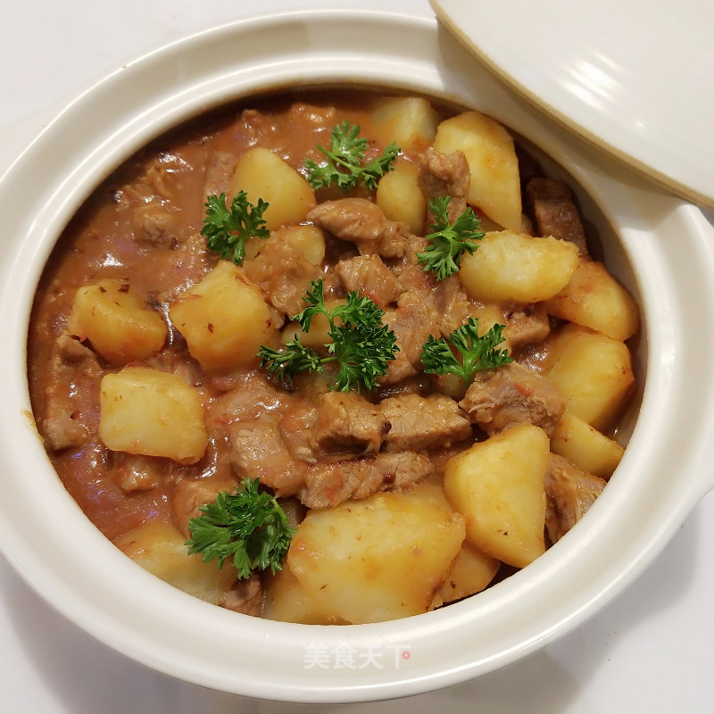 Goulash with Tomatoes and Potatoes recipe