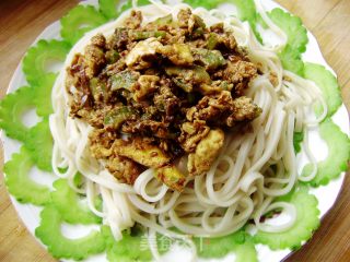 [jianjiang Noodles Made in A Pattern] Bitter Melon and Egg Fried Noodles recipe