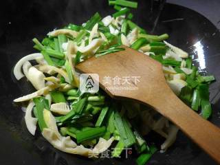 Stir-fried Leishan with Leek recipe