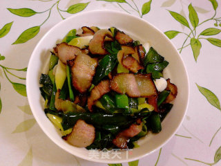 Stir-fried Bacon with Garlic recipe
