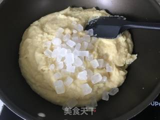 Meringue Mung Bean Cake recipe