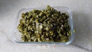 Sour Cowpeas with Minced Meat recipe