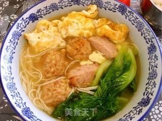 Tudou's [noodles of Spongy Noodles] [meatballs and Eggs and Vegetable Noodles] recipe