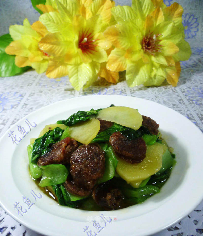Spicy Sausage Stir-fried Vegetables and Potato Chips recipe