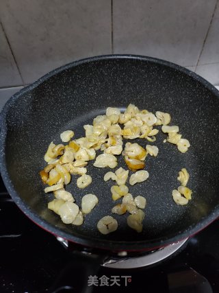 Spicy Fried Cucumber Skin recipe