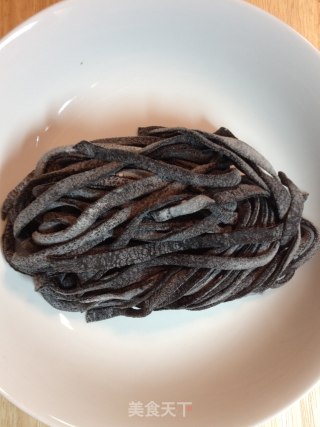 Creamy White Sauce Italian Black Pearl Noodles——the Fragrance of White Snow in Winter [traditional Pasta] Freshly Tasted recipe