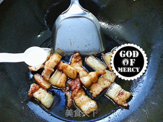 Braised Pork Belly with Radish recipe