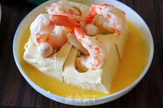 Steamed Custard with Anchovy Prawns, Tofu and Matsutake recipe