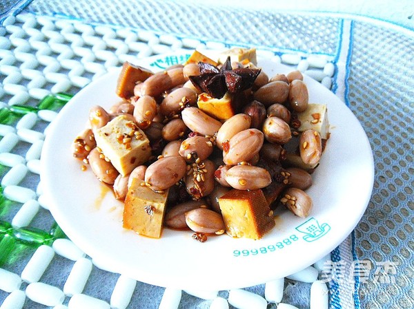 Peanuts Mixed with Dried Tofu recipe