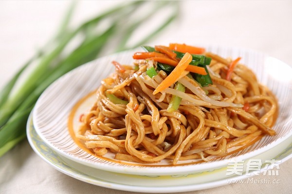 Noodles with Abalone Sauce recipe