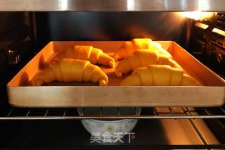 Whole Wheat Pumpkin Croissants recipe