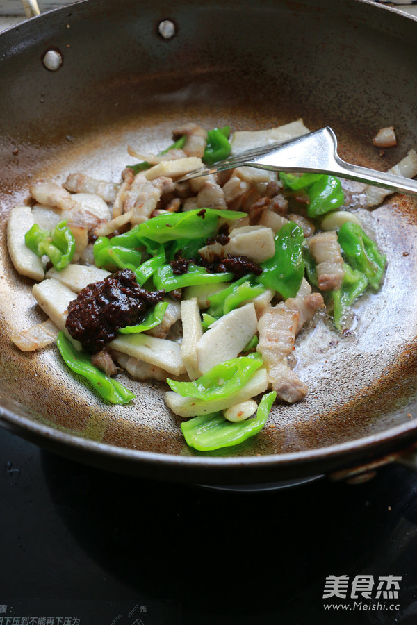 Stir-fried Pork with Wrinkled Pepper with Bean Sauce recipe