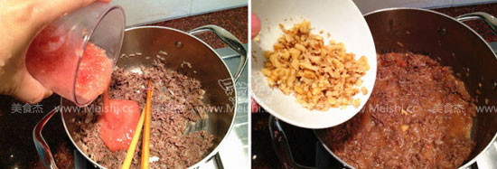 Walnut Beef Noodle recipe