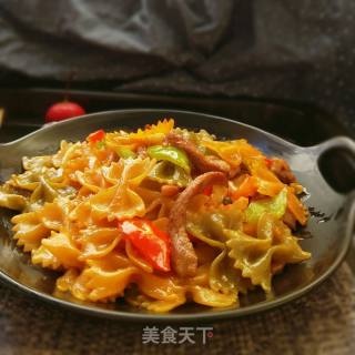 Stir-fried Pasta with Double Pepper Pork Tenderloin recipe