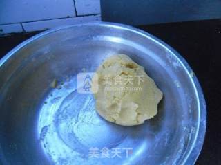 Egg Yolk Corn Meal Wowotou recipe
