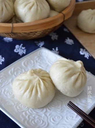 Steamed Buns with Radish and Cherry Seed Stuffing recipe